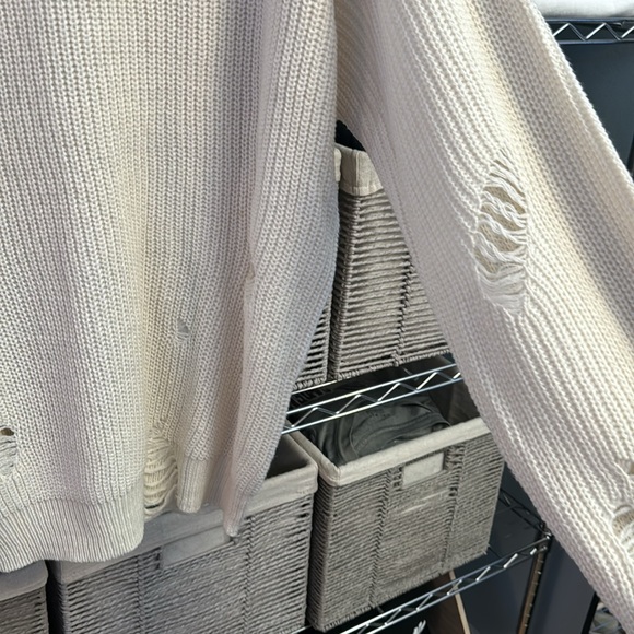 BEIGE MEN RIPPED THRIFTED CREWNECK SWEATER MEDIUM - Picture 2 of 4